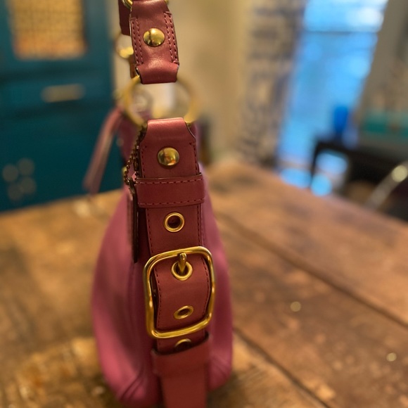 Coach lilac shoulder bag - Picture 2 of 12